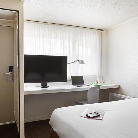 Hotel Morangis Orly Екстер'єр фото