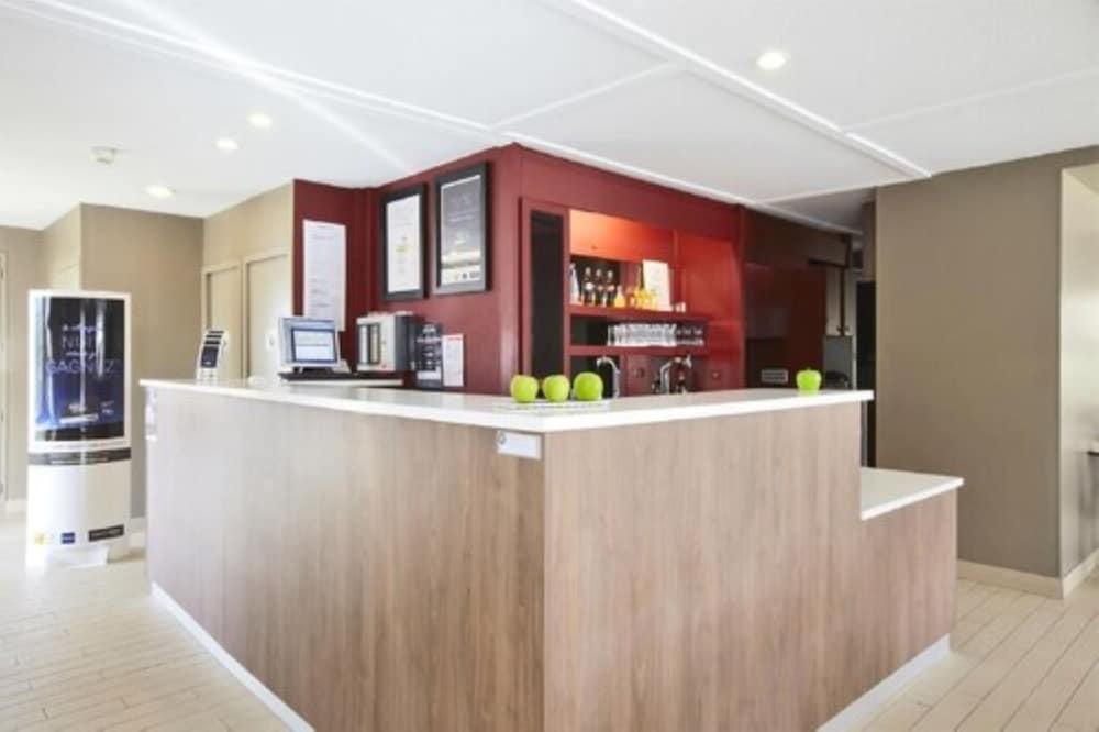 Hotel Morangis Orly Екстер'єр фото