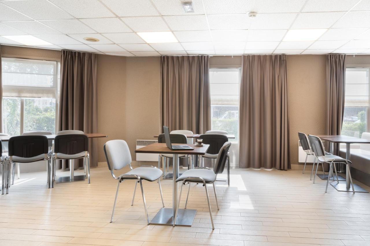 Hotel Morangis Orly Екстер'єр фото