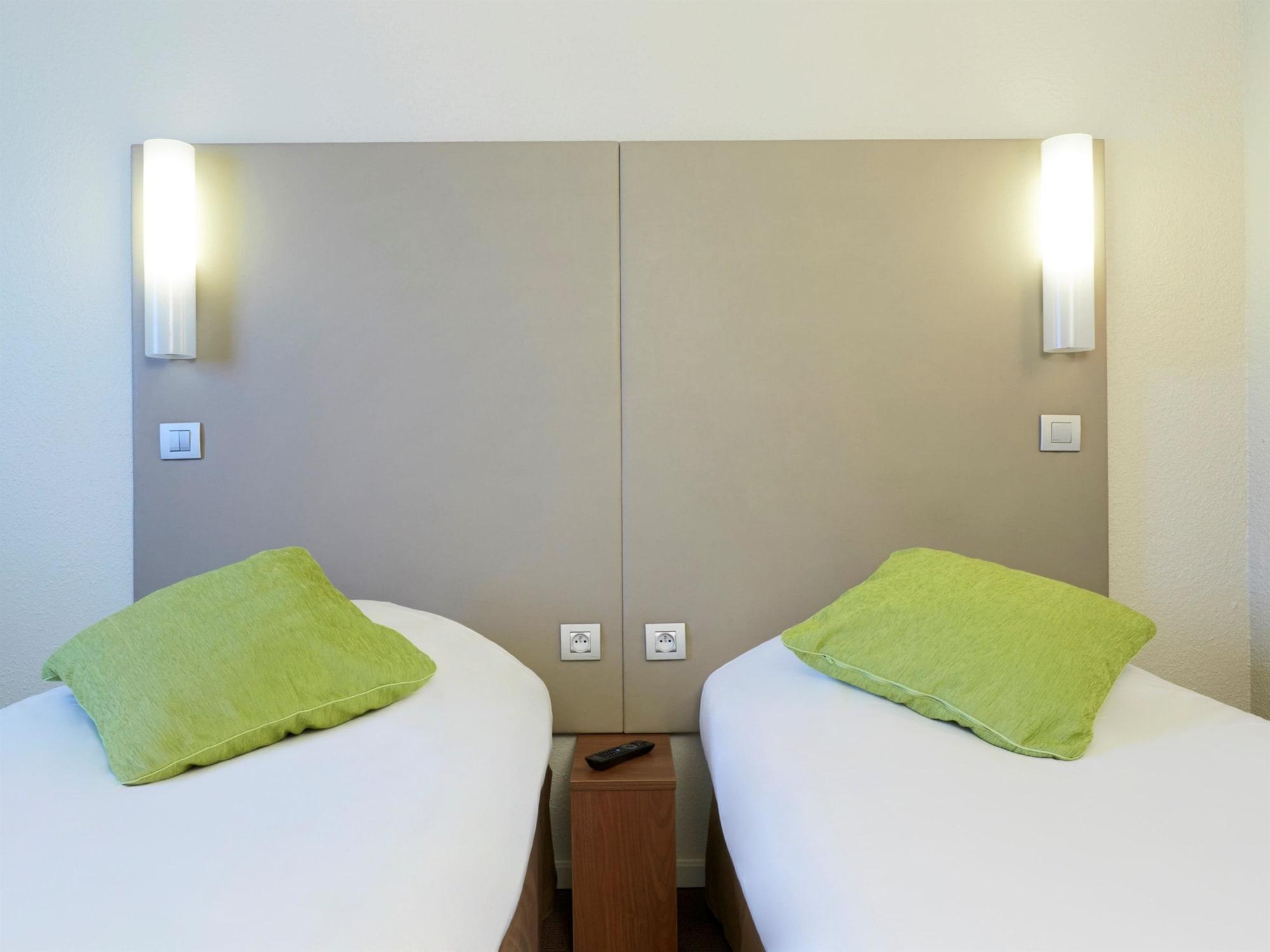 Hotel Morangis Orly Екстер'єр фото