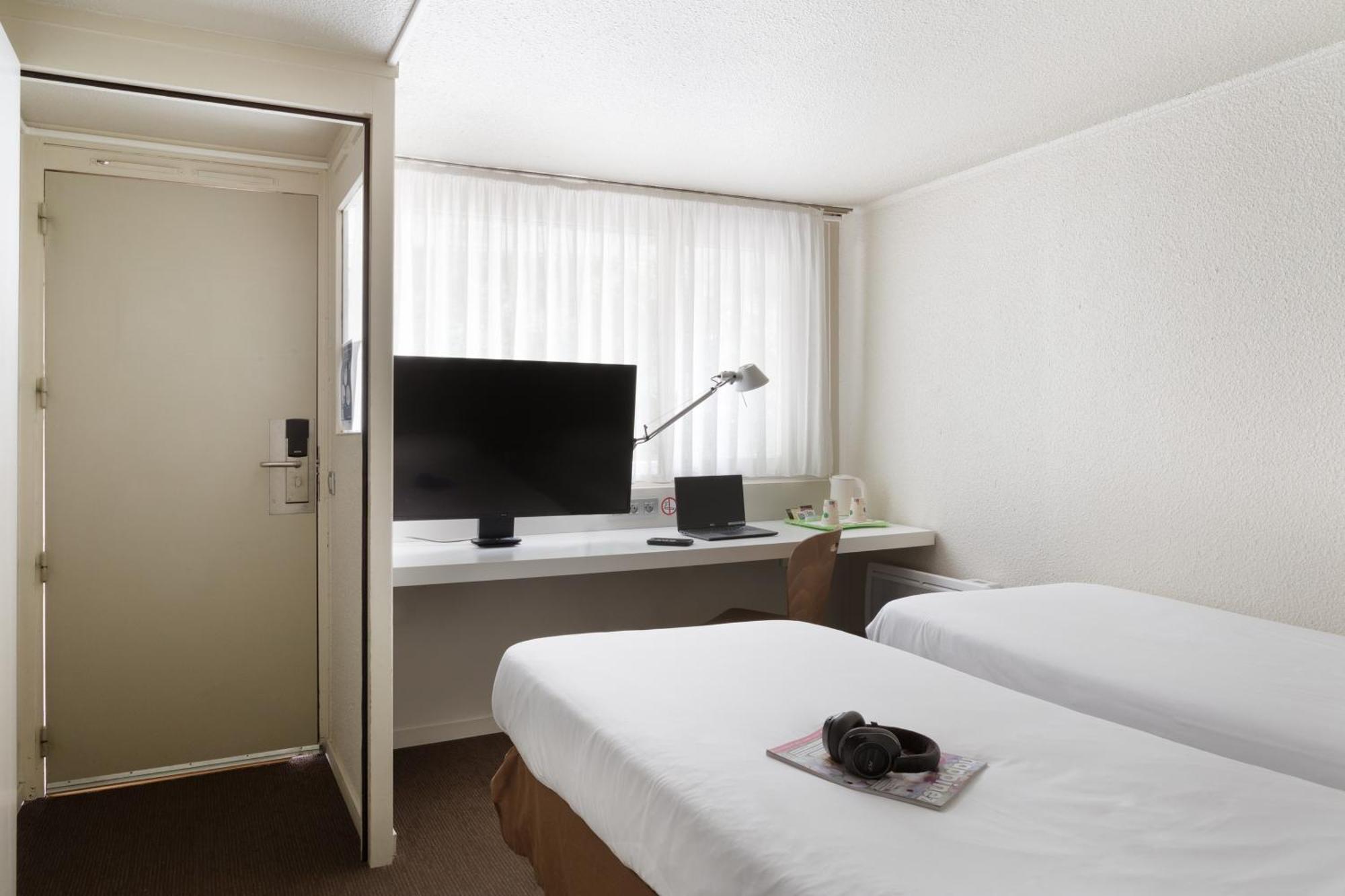 Hotel Morangis Orly Екстер'єр фото