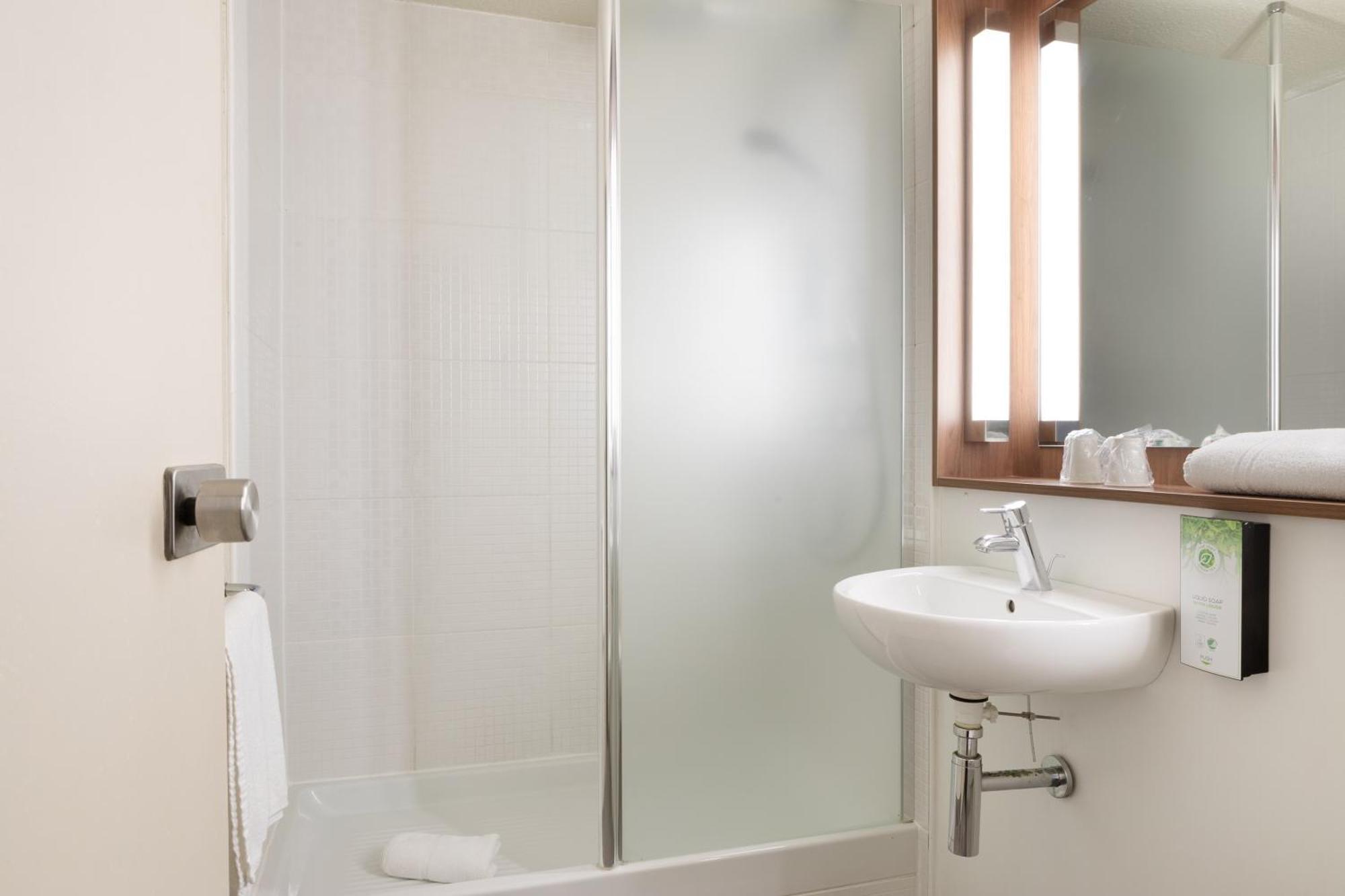 Hotel Morangis Orly Екстер'єр фото