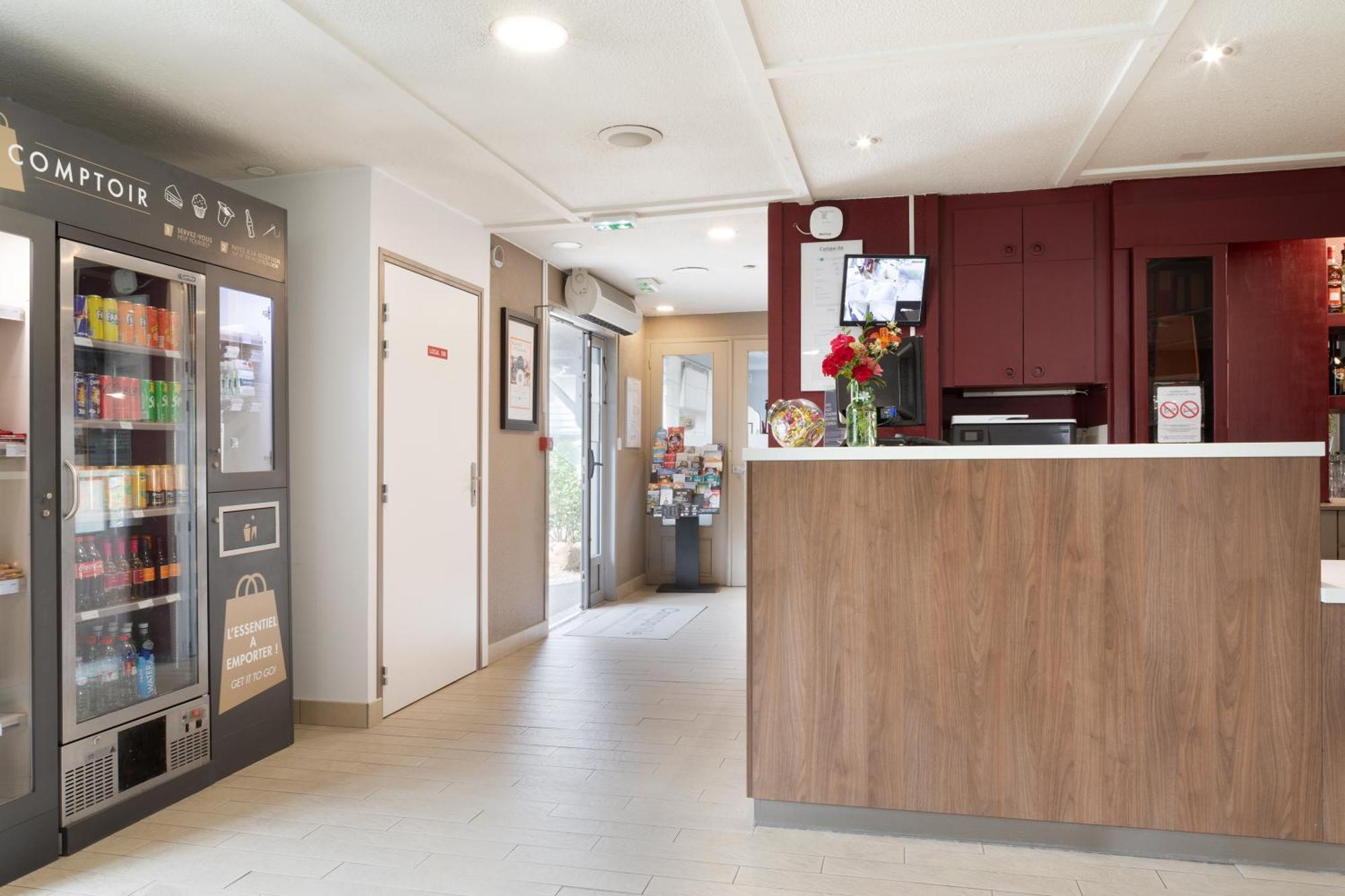 Hotel Morangis Orly Екстер'єр фото