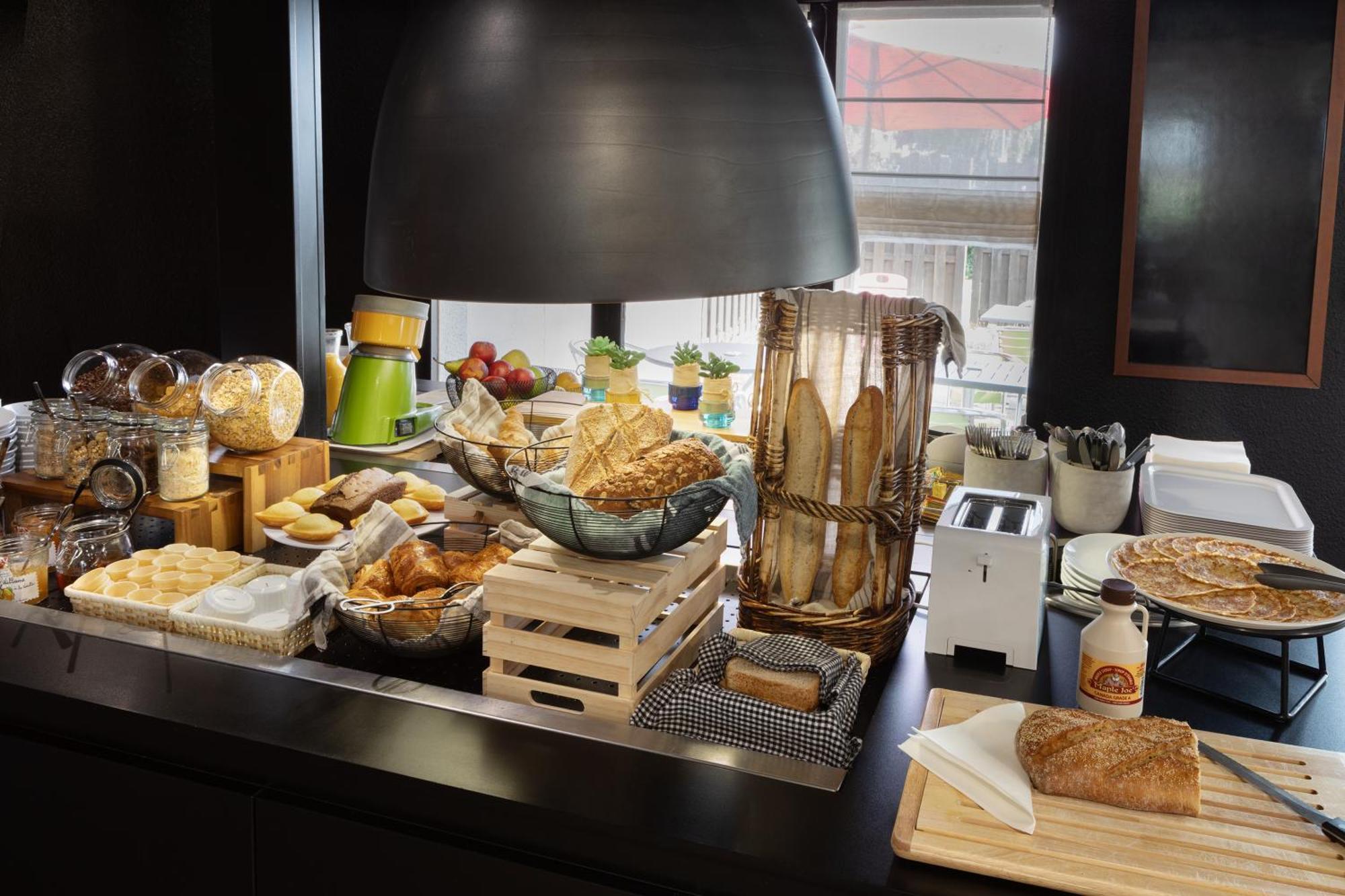 Hotel Morangis Orly Екстер'єр фото