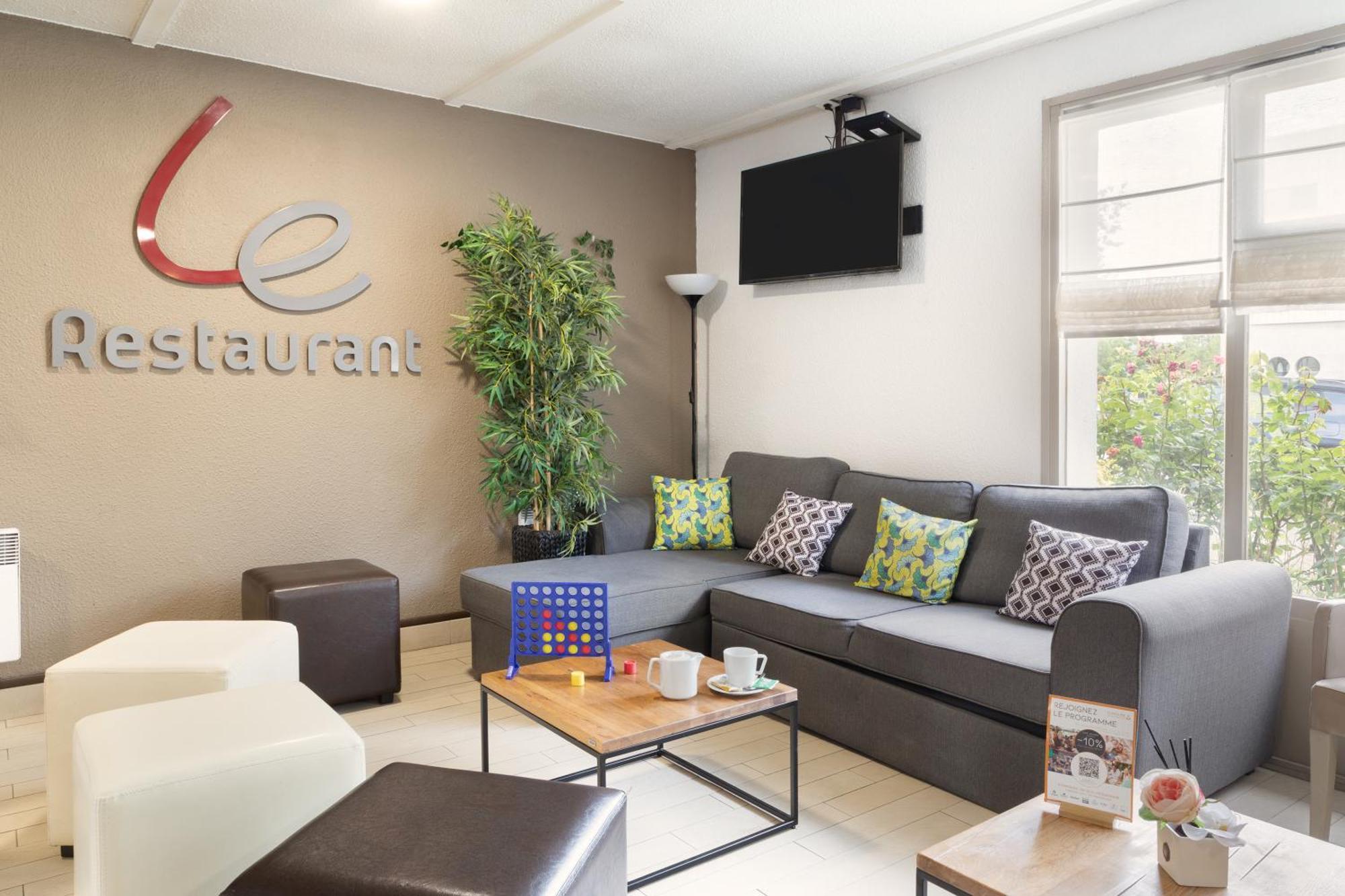 Hotel Morangis Orly Екстер'єр фото