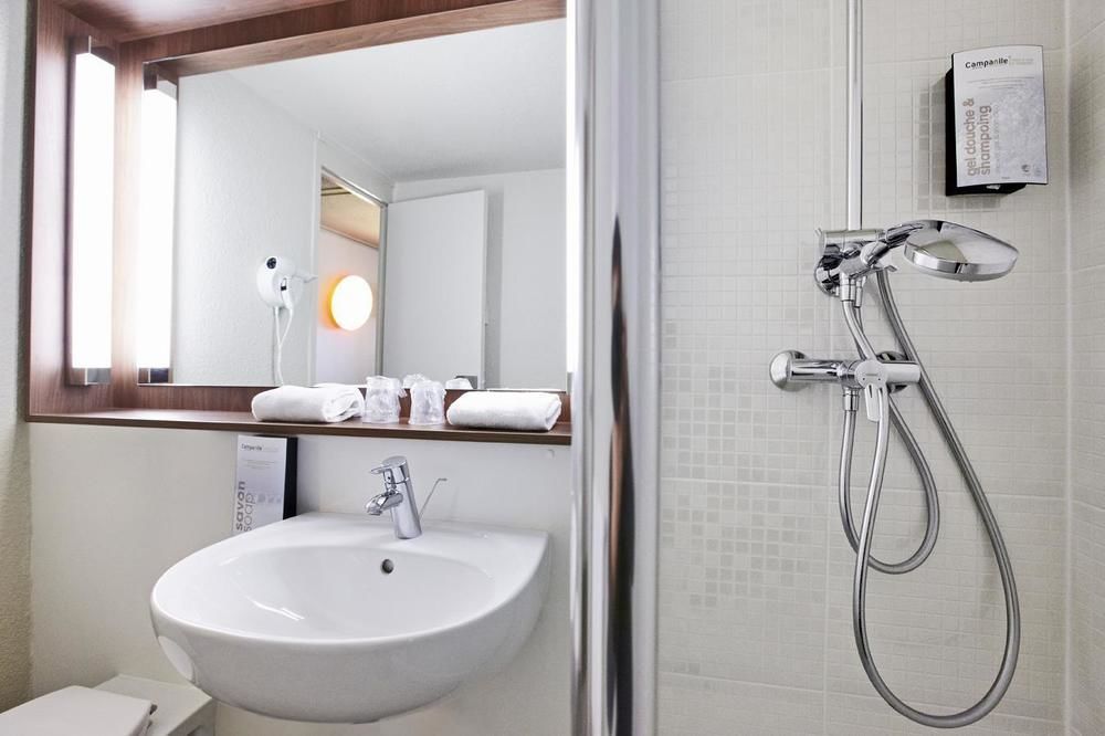 Hotel Morangis Orly Екстер'єр фото